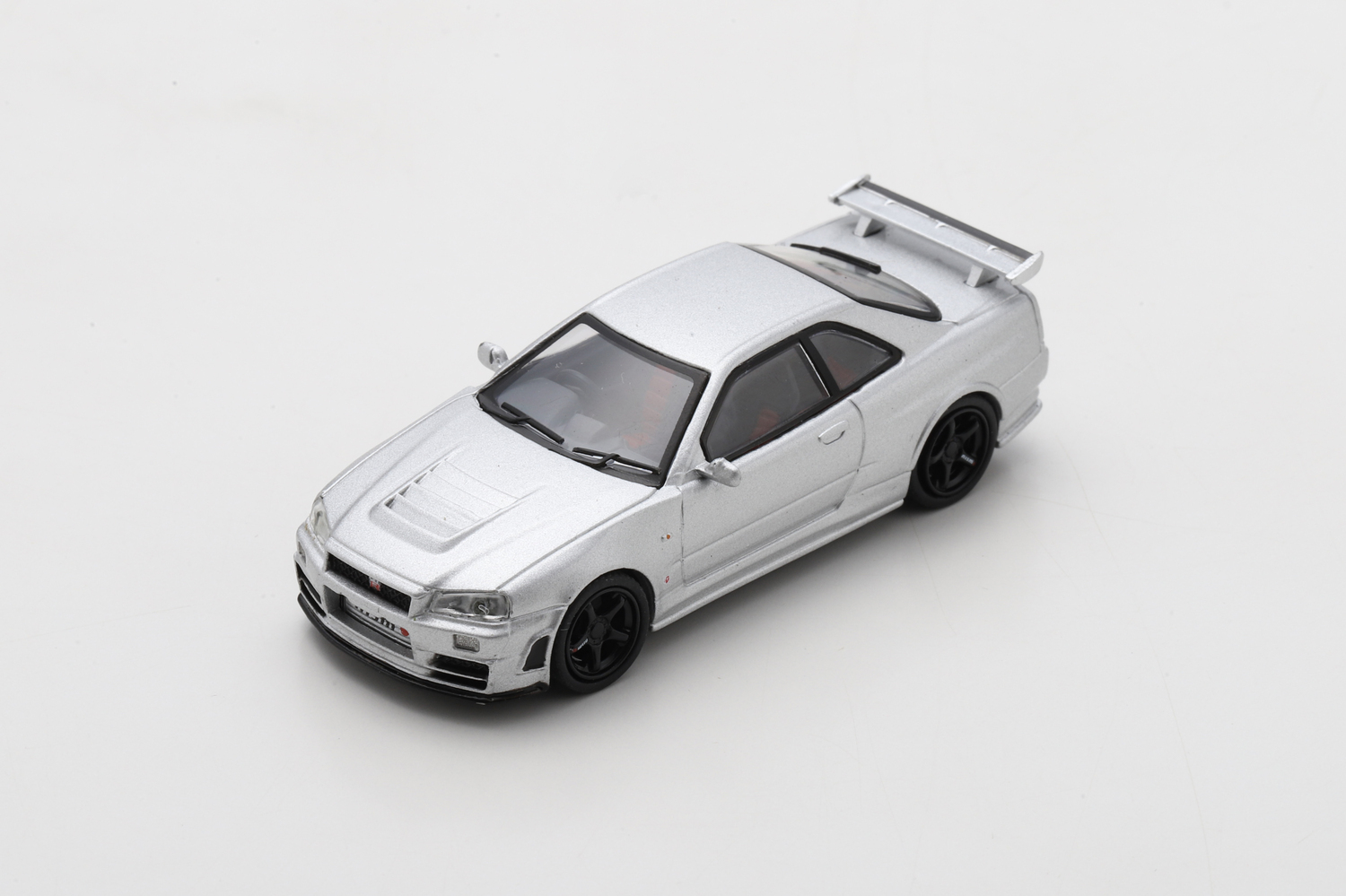 ნისმო R34 GT-R Z-tune – სპორტული მოდელი