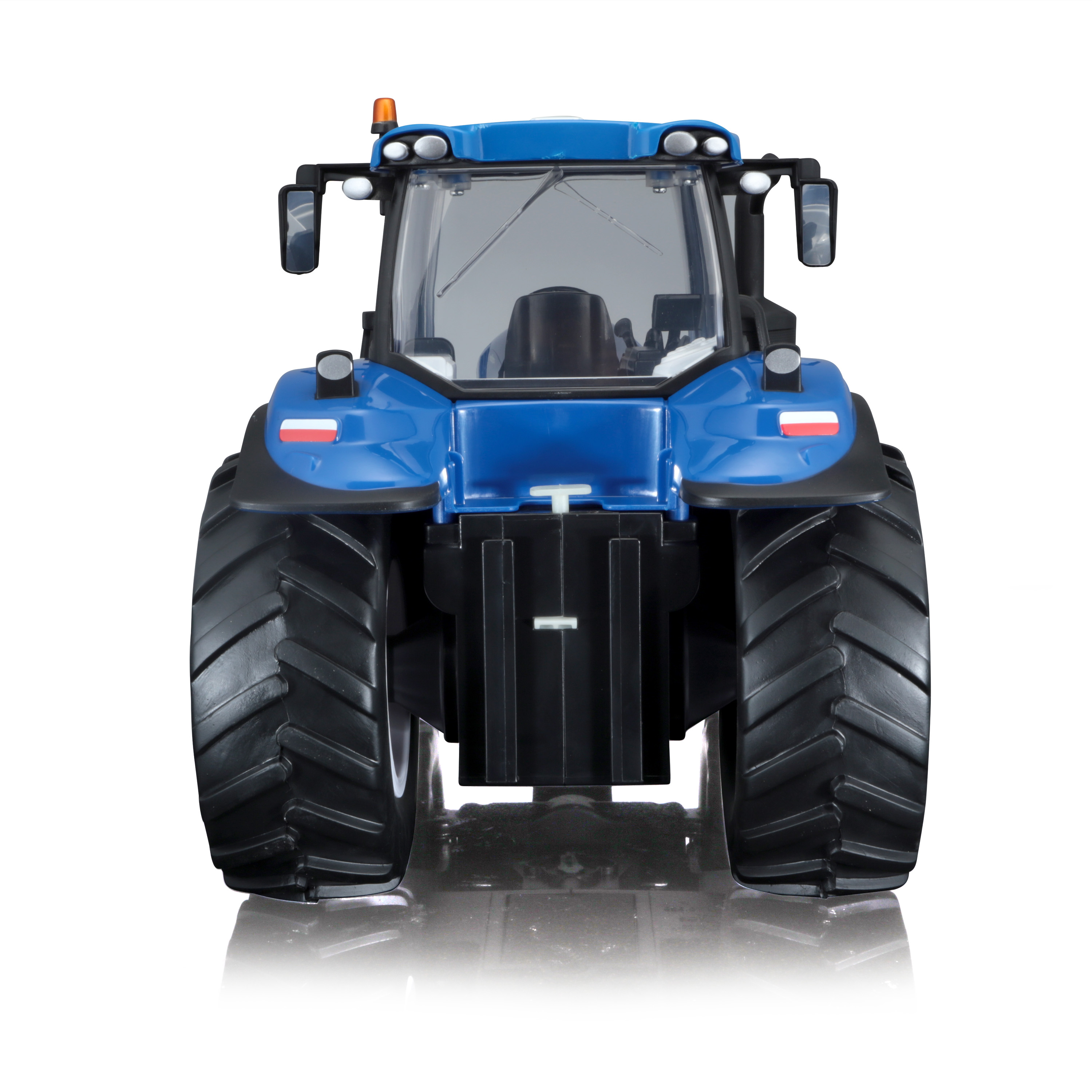 New Holland T8.435 Genesis – დისტანციურად მართვადი სათამაშო ხედი 2
