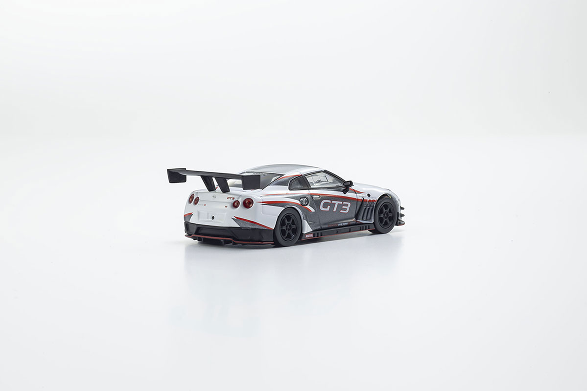 Kyosho MOTN Led System 1:64 Skyline GT-R Nismo GT-3 პრეზენტაცია ხედი 3