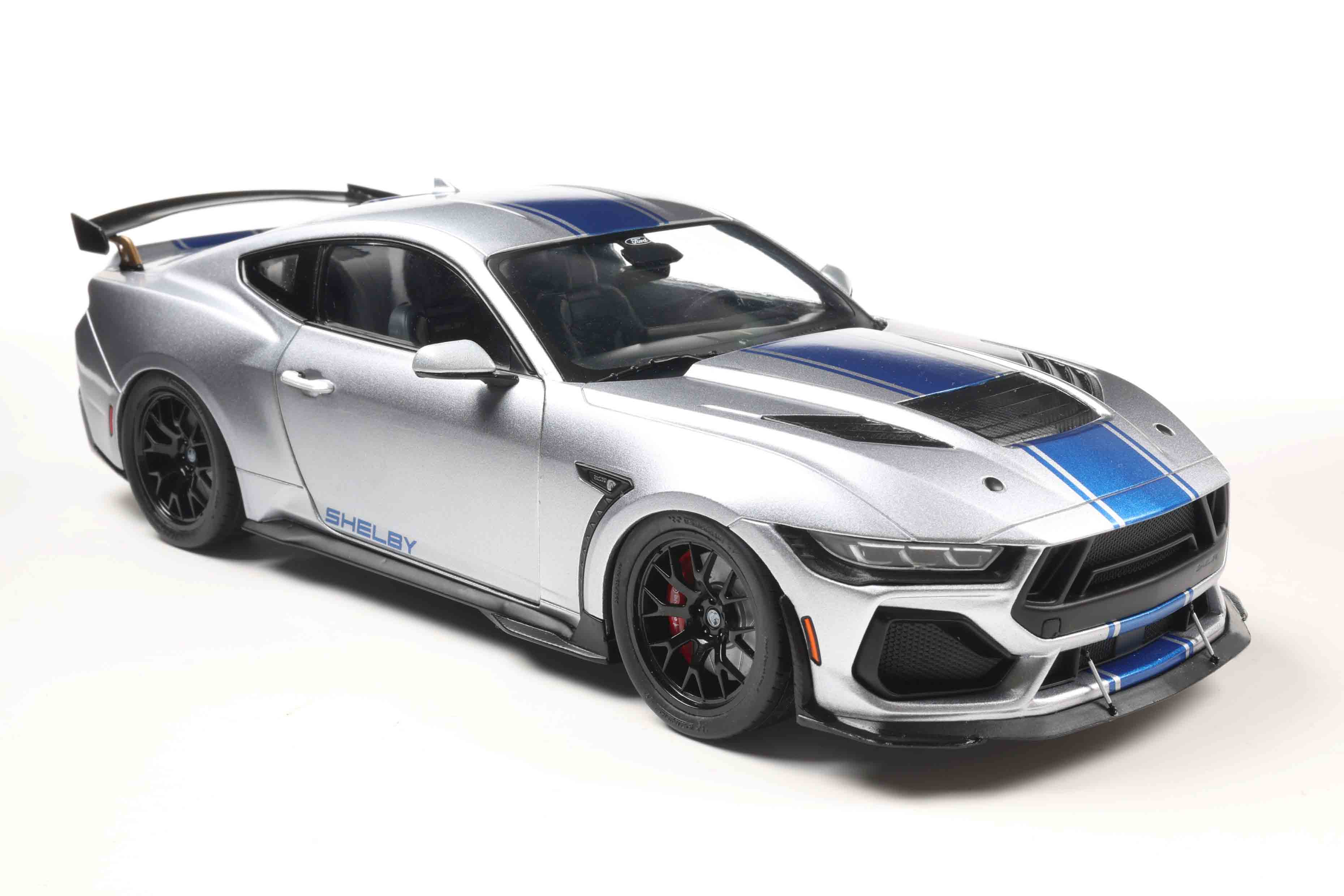 შელბი Mustang Super Snake - ნაცრისფერი ხედი 2