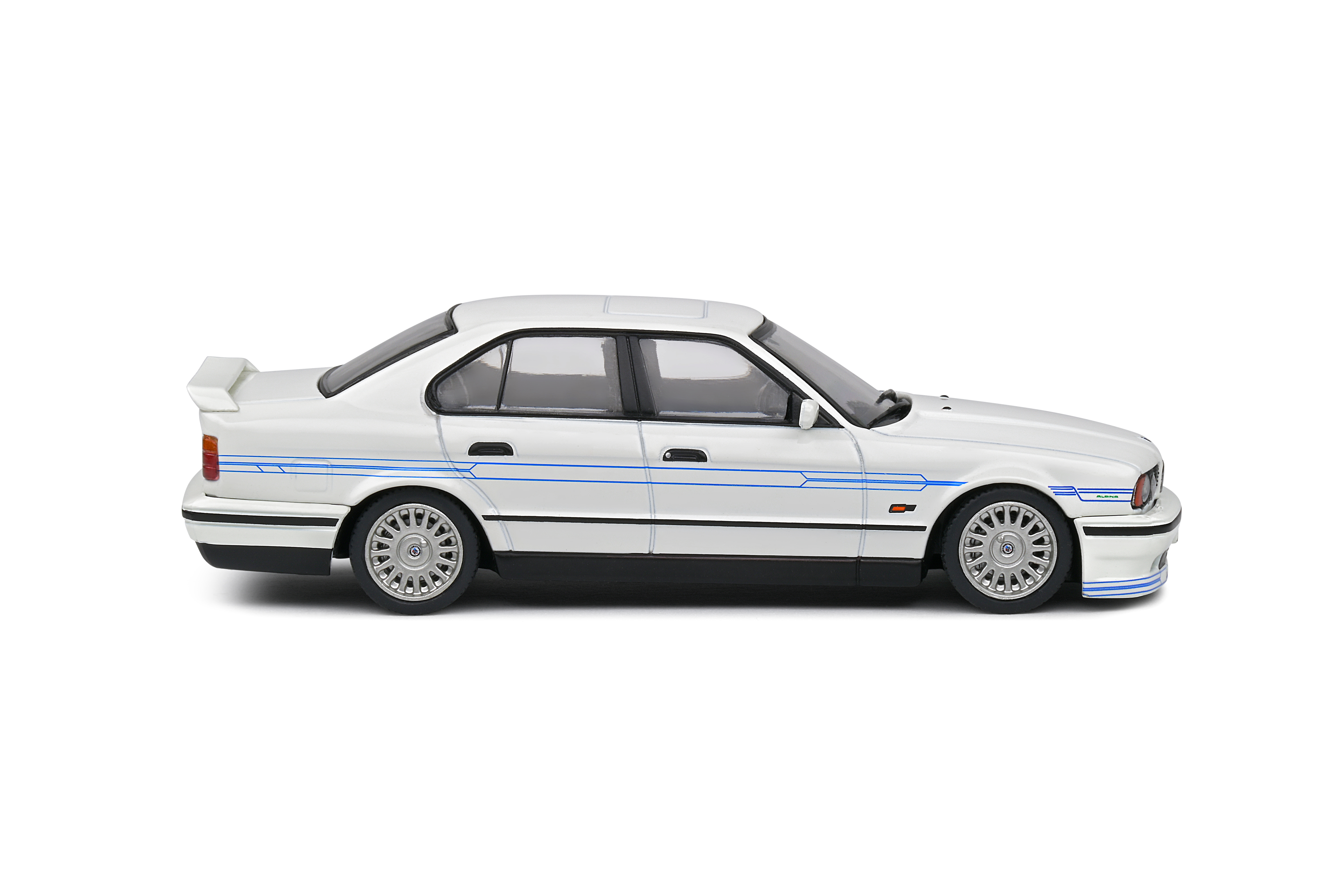 ალპინა B10 (E34) - თეთრი ხედი 3