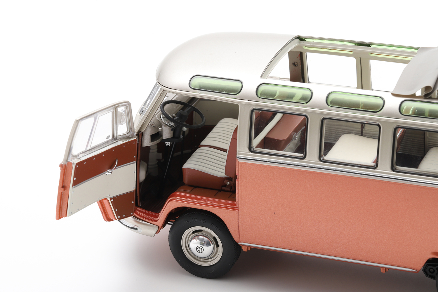 ფოლქსვაგენი T1 სამბა (1962) – 1/18 DieCast მოდელი ხედი 9