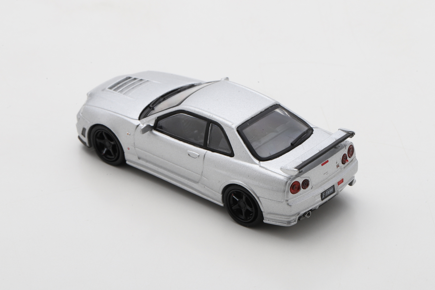 ნისმო R34 GT-R Z-tune – სპორტული მოდელი ხედი 2