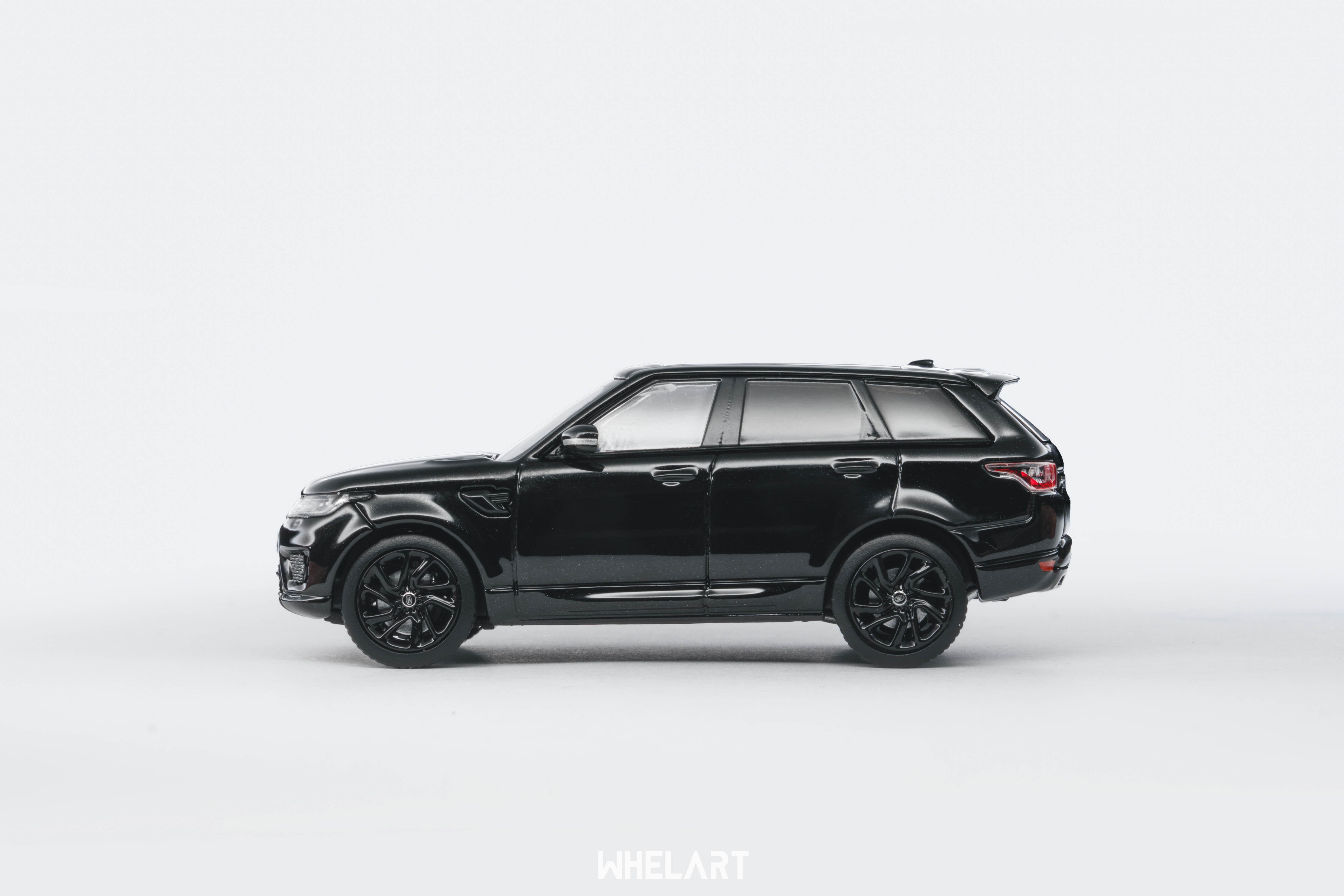 Range Rover Sport 1:64 – Black საკოლექციო მოდელი ხედი 4