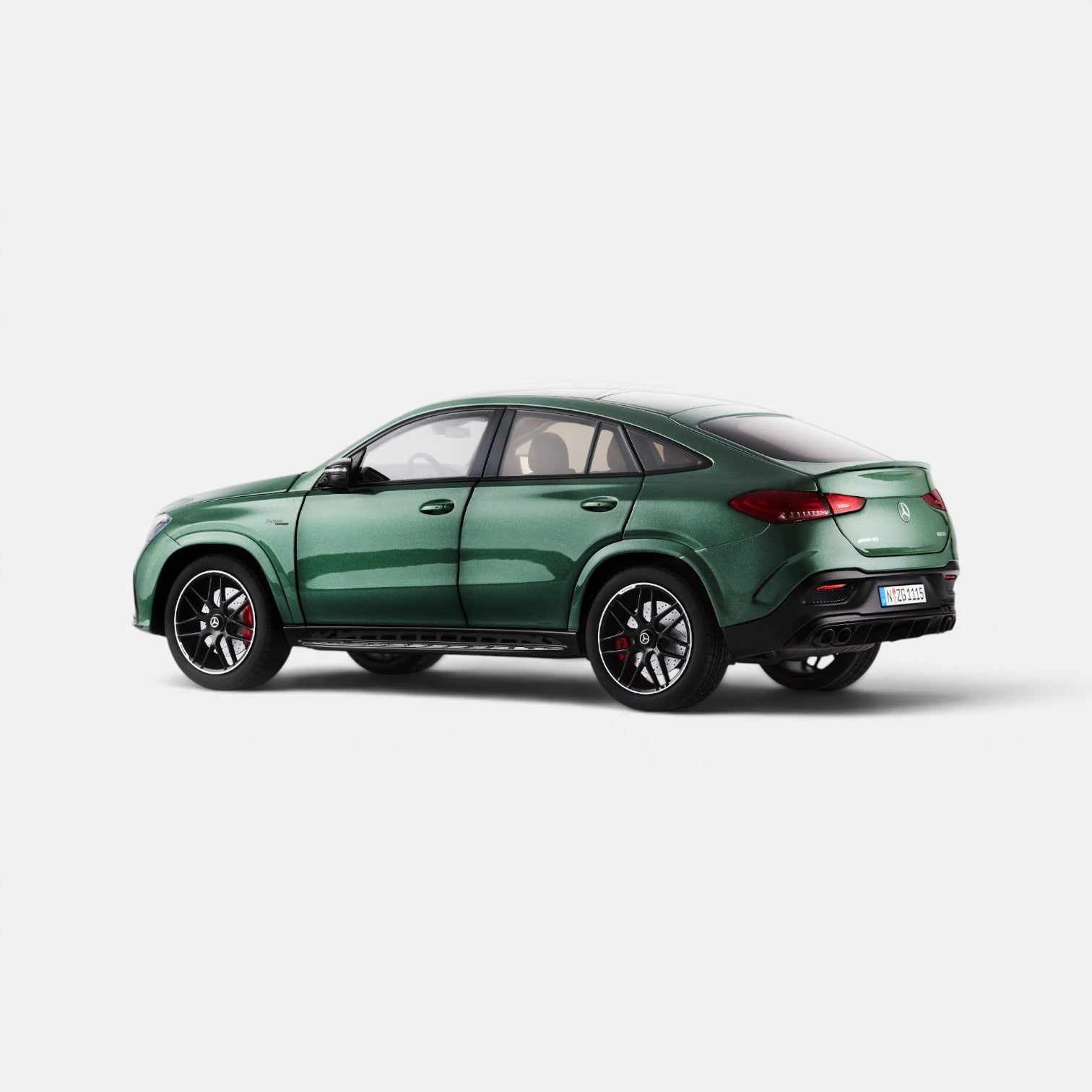 მერსედეს-AMG GLE 53e Coupé – საკოლექციო მოდელი ხედი 3