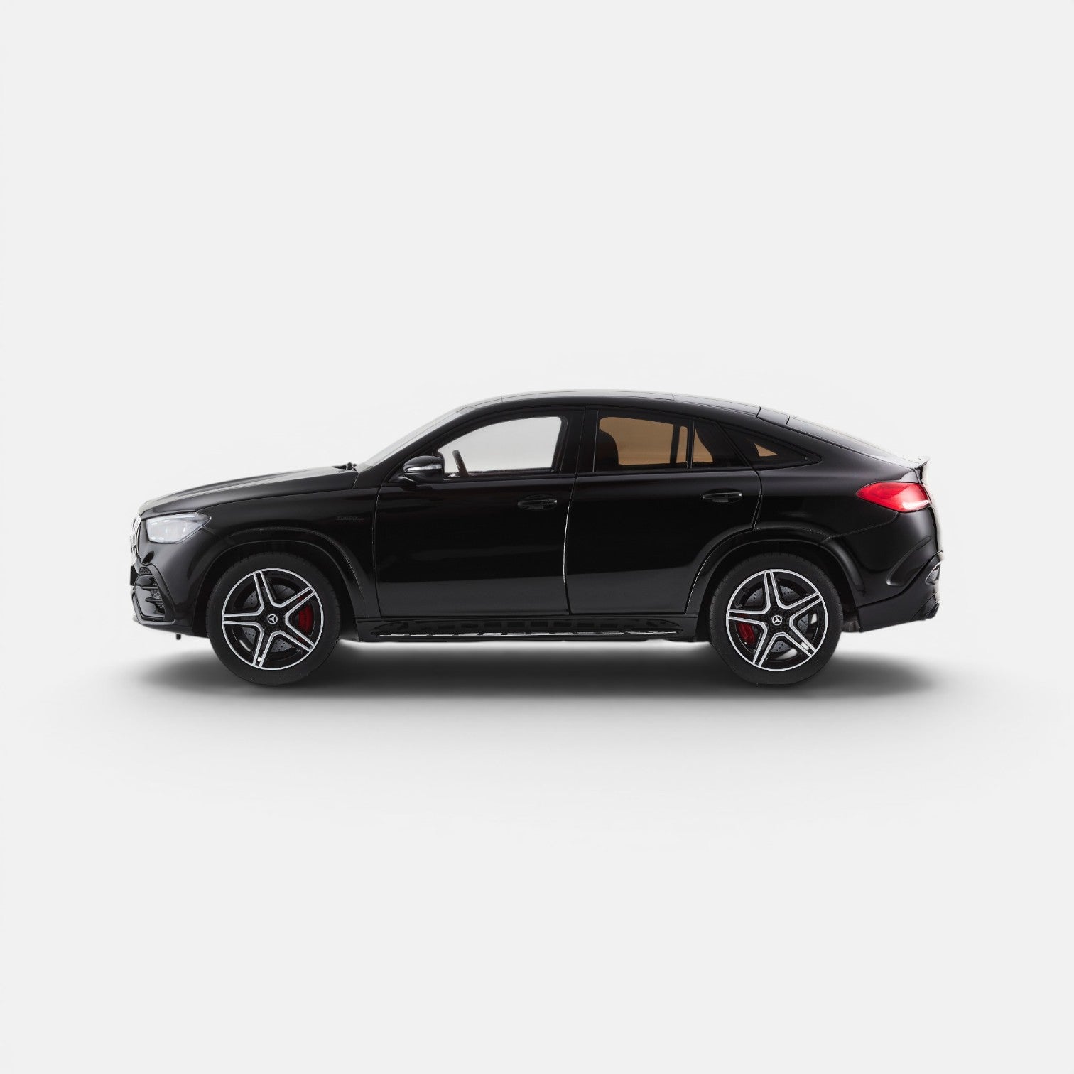 მერსედეს-AMG GLE 53e Coupé – საკოლექციო მოდელი ხედი 2