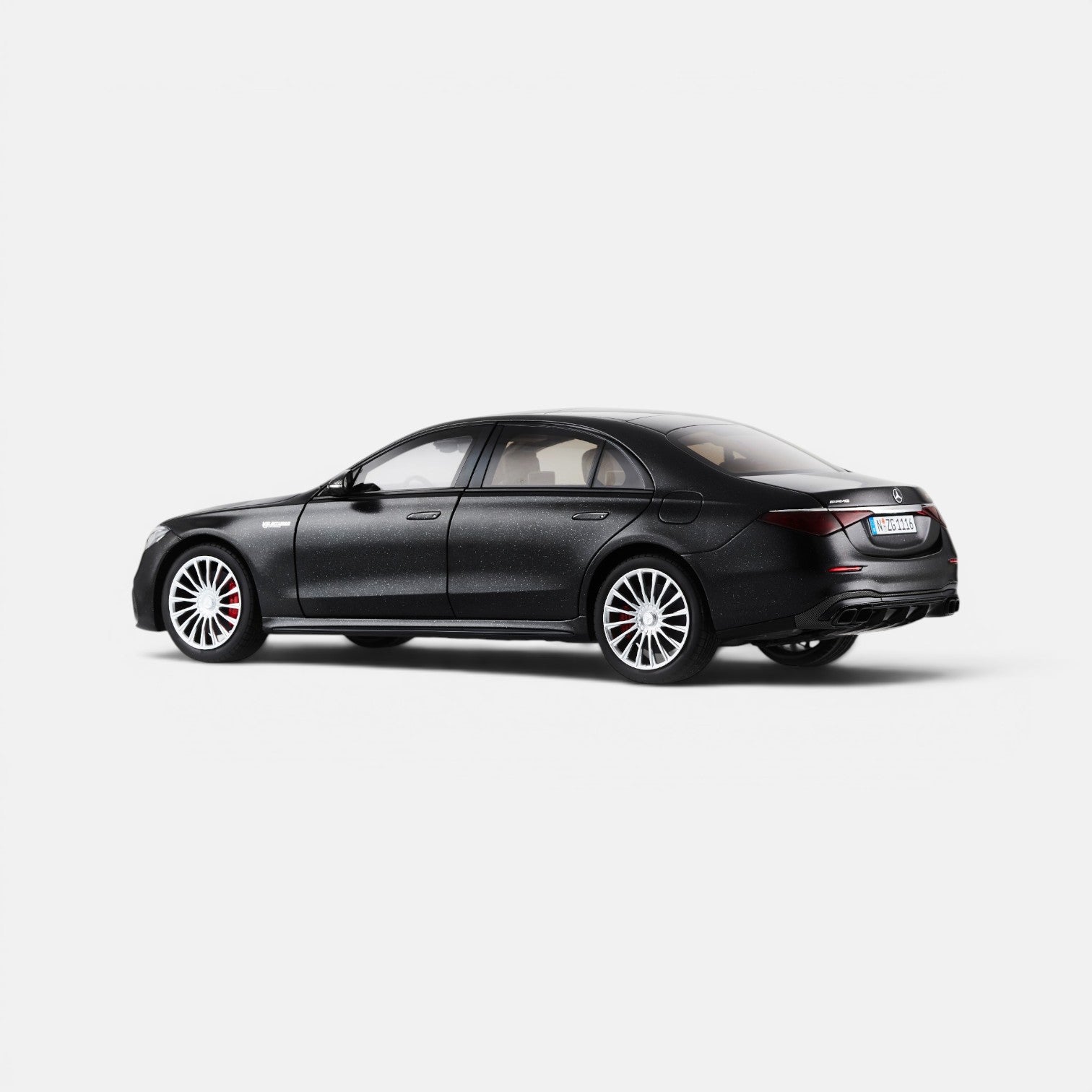 მერსედეს-AMG S 63e – საკოლექციო მოდელი ხედი 3