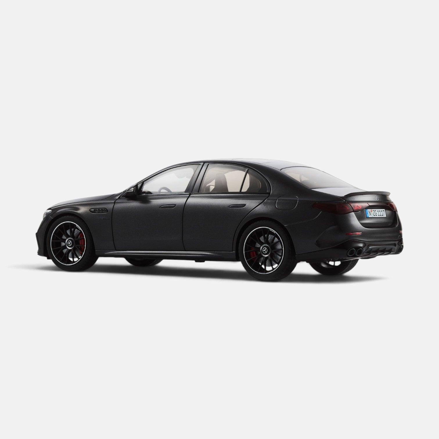 მერსედეს-AMG E 53 Hybrid 4MATIC+ – საკოლექციო მოდელი ხედი 2