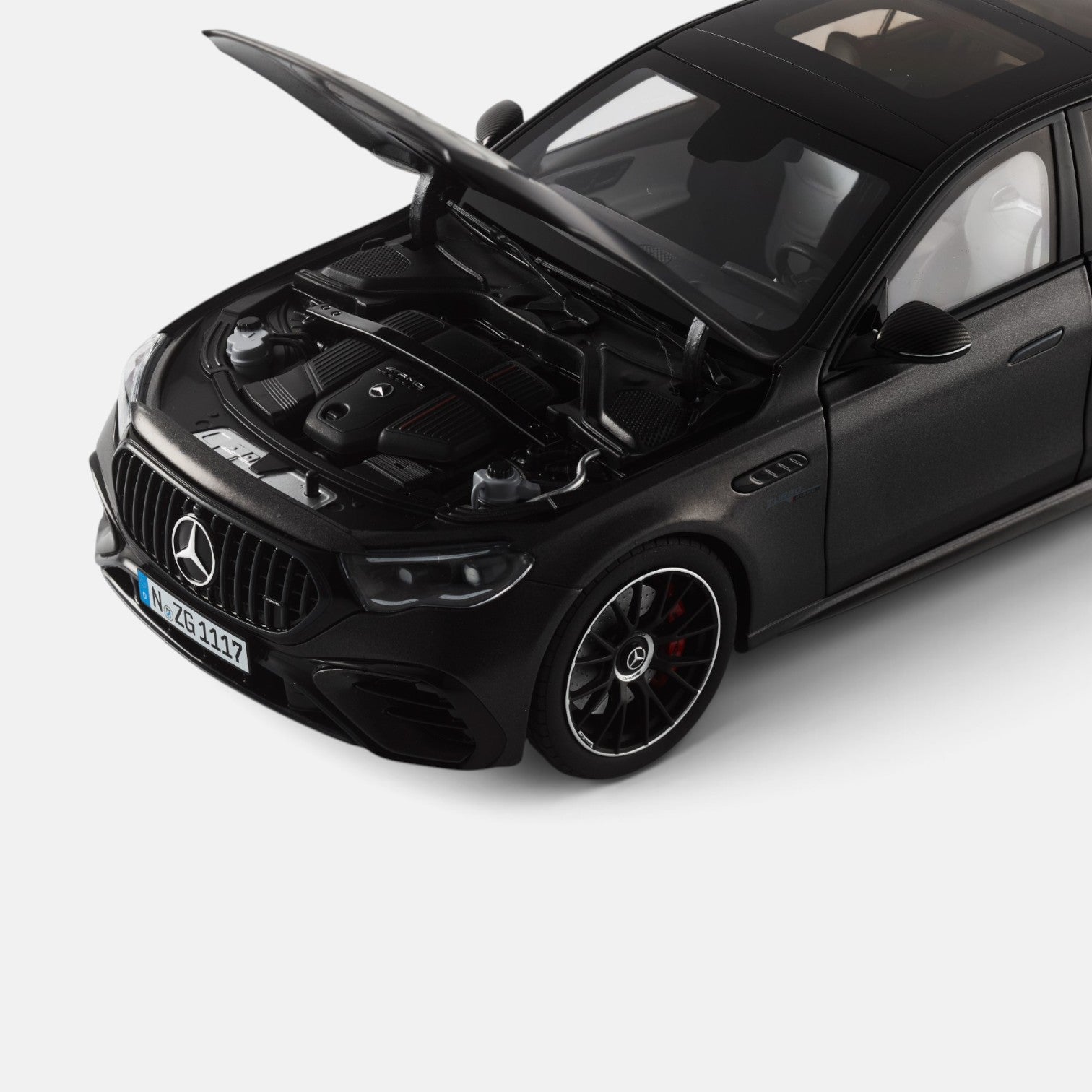 მერსედეს-AMG E 53 Hybrid 4MATIC+ – საკოლექციო მოდელი ხედი 4