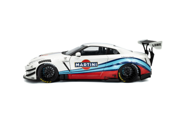 ნისან GT-R Liberty Walk Martini ხედი 2